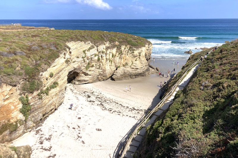 La costa vicino alla spiaggia delle cattedrali