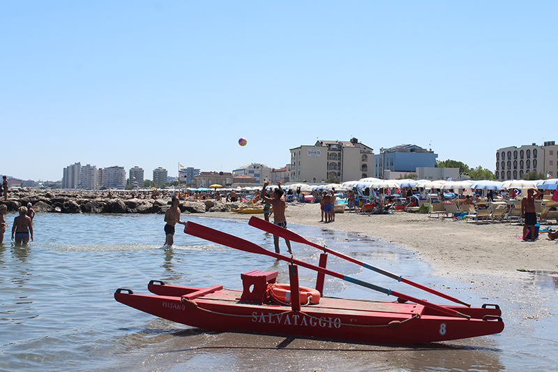 Classica spiaggia in riviera