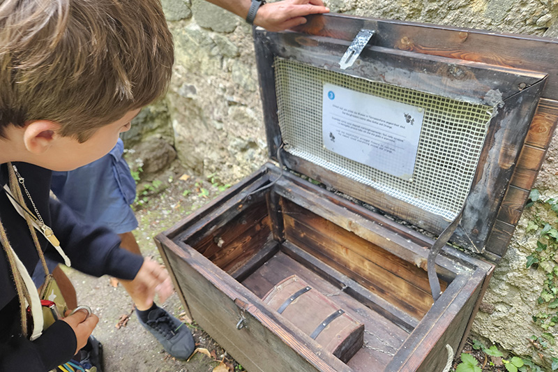 Outdoor Escape a Castel Prösels in Alpe di Siusi con i bambini, baule