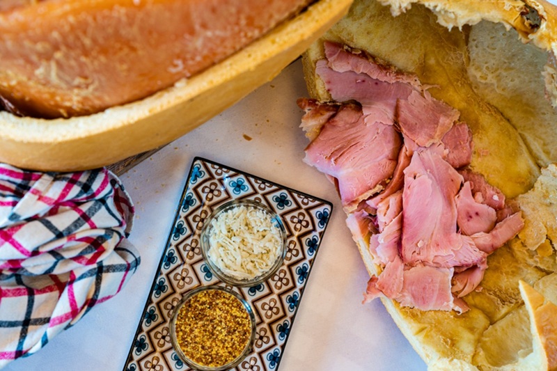 Prosciutto in crosta di pane a Trieste