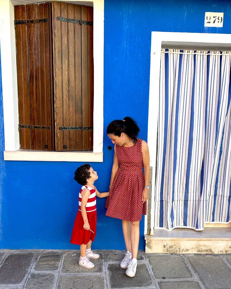 burano case colorate madre e figlia