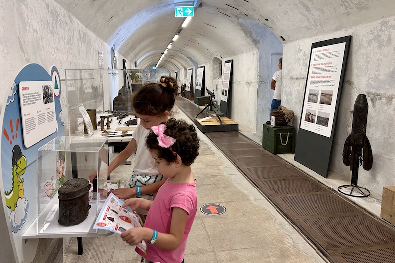 interno batteria vettor pisani con bambine a cavallino treporti