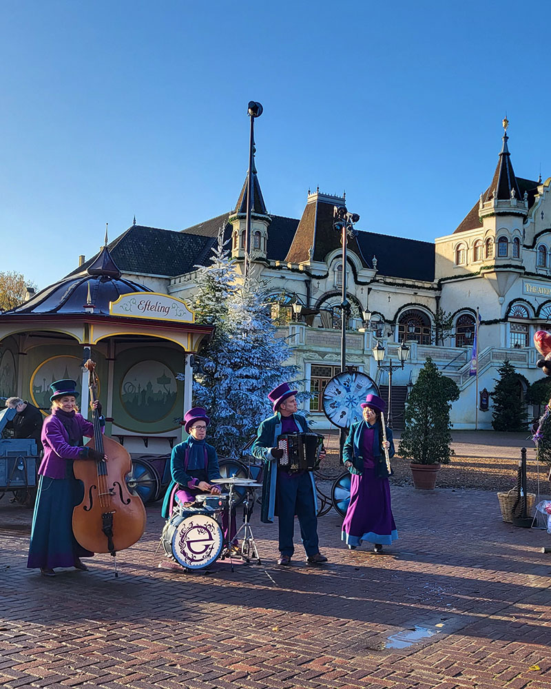 Parco di Efteling in Olanda in autunno e inverno, spettacoli