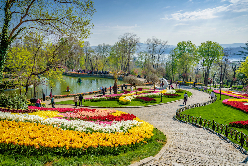 parco emirgan aiuole fiorite Istanbul