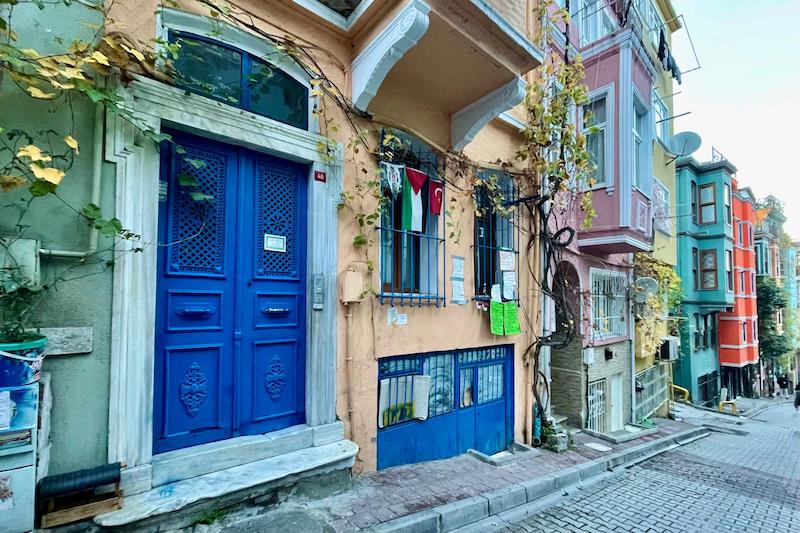 case colorate quartiere Fatih Istanbul