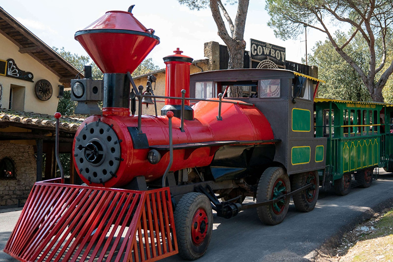 Città della domenica, trenino.