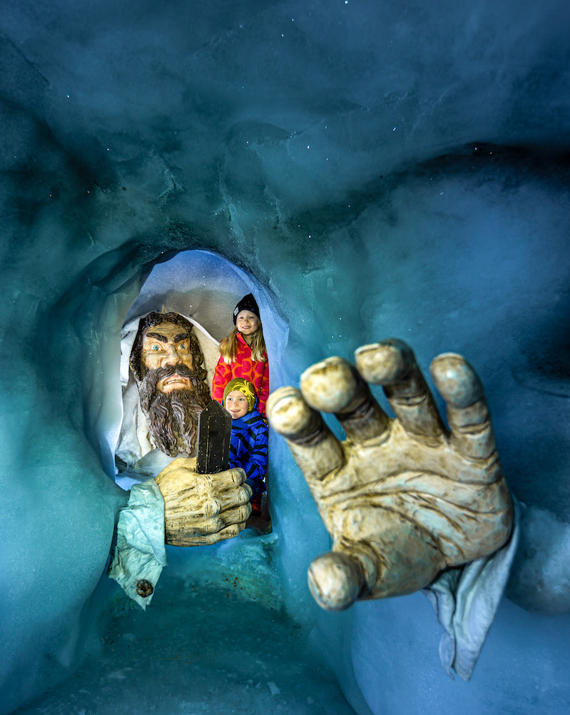 grotta ghiaccio famiglia Tuxer Riese