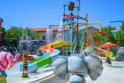 Blue Marine Villaggio Resort a Marina di Camerota per famiglie, parco acquatico con giochi d'acqua
