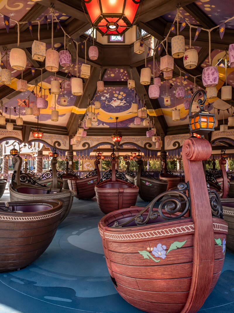 Disney Adventure World: Rapunzel Tangled Spin