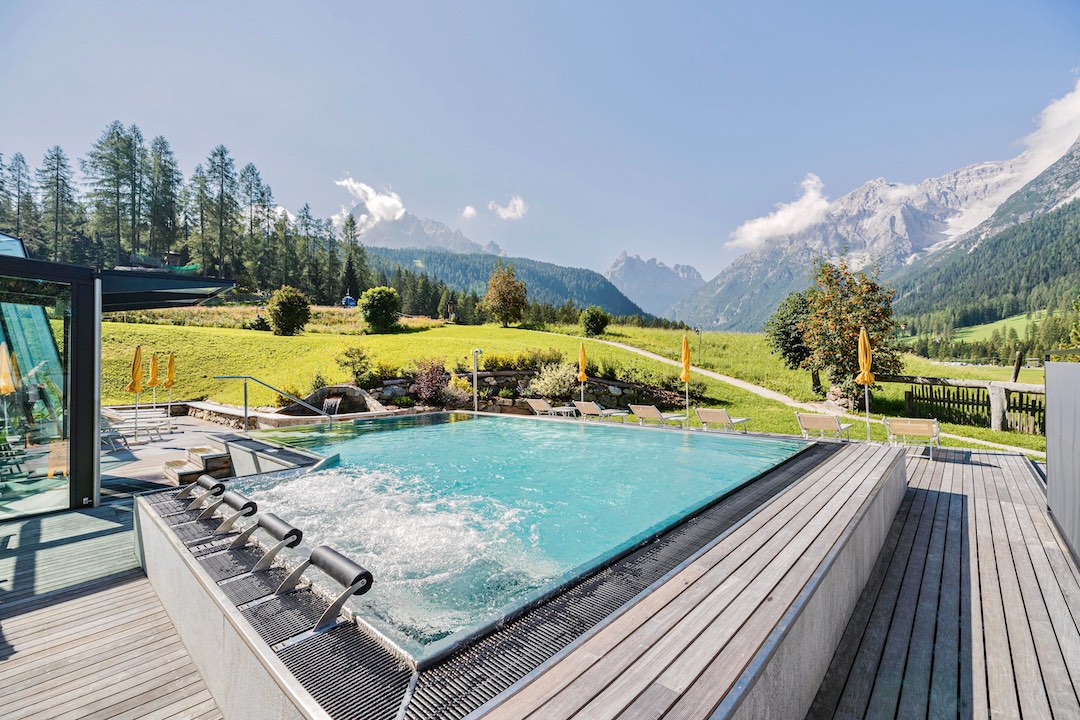 Family Resort Rainer hotel a Sesto per famiglie, piscina esterna