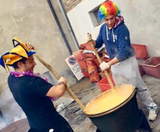 Carnevale di Vho, Polenta e salamini