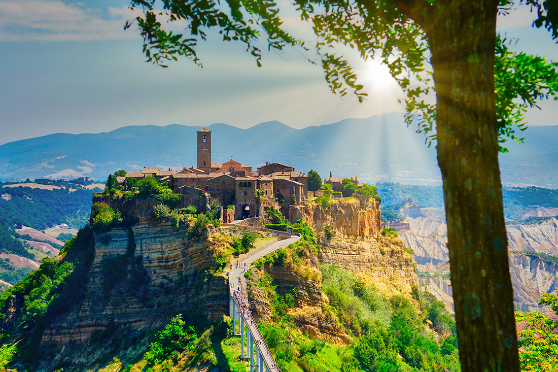 Civita di Bagnoregio con bambini © canbedone