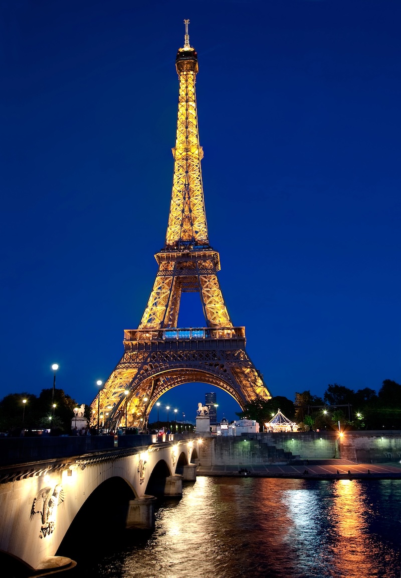 Parigi con adolescenti, la Tour Eiffel di notte