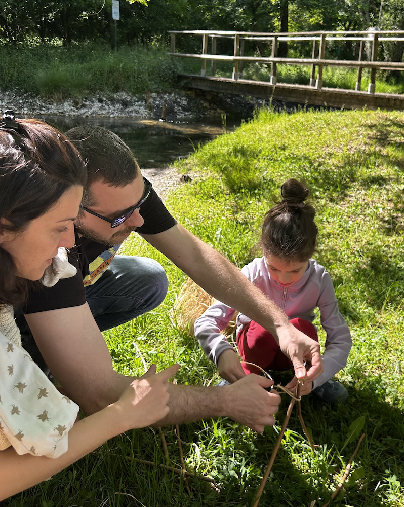 palafitte mamma papà e bambina