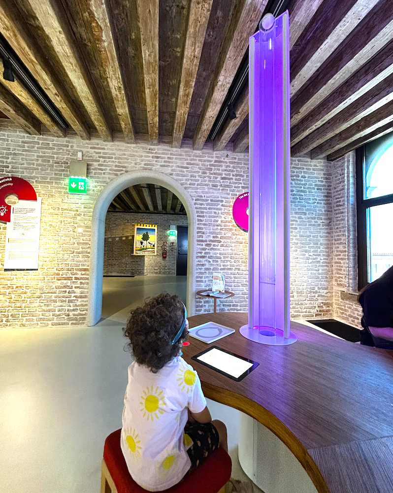 bambina installazione perseveranza thsn