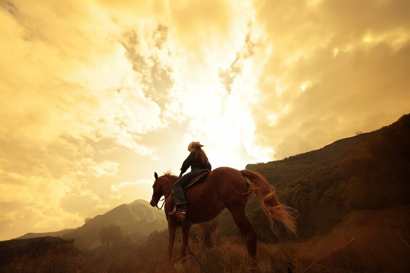 Valsassina Country Festival: cavalcata al tramonto © Giuseppe Catalano