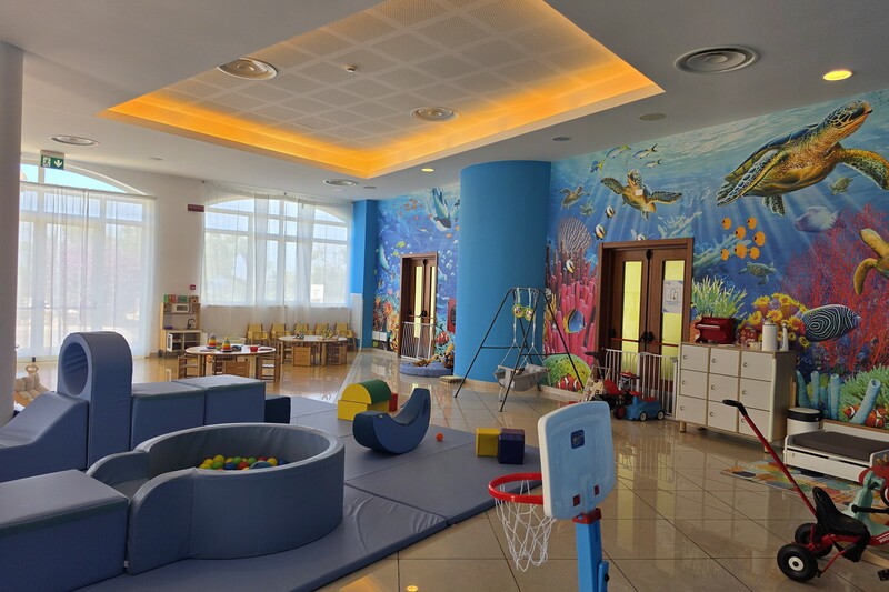 Vieste: Gattarella Family Resort. Asilo Montessori