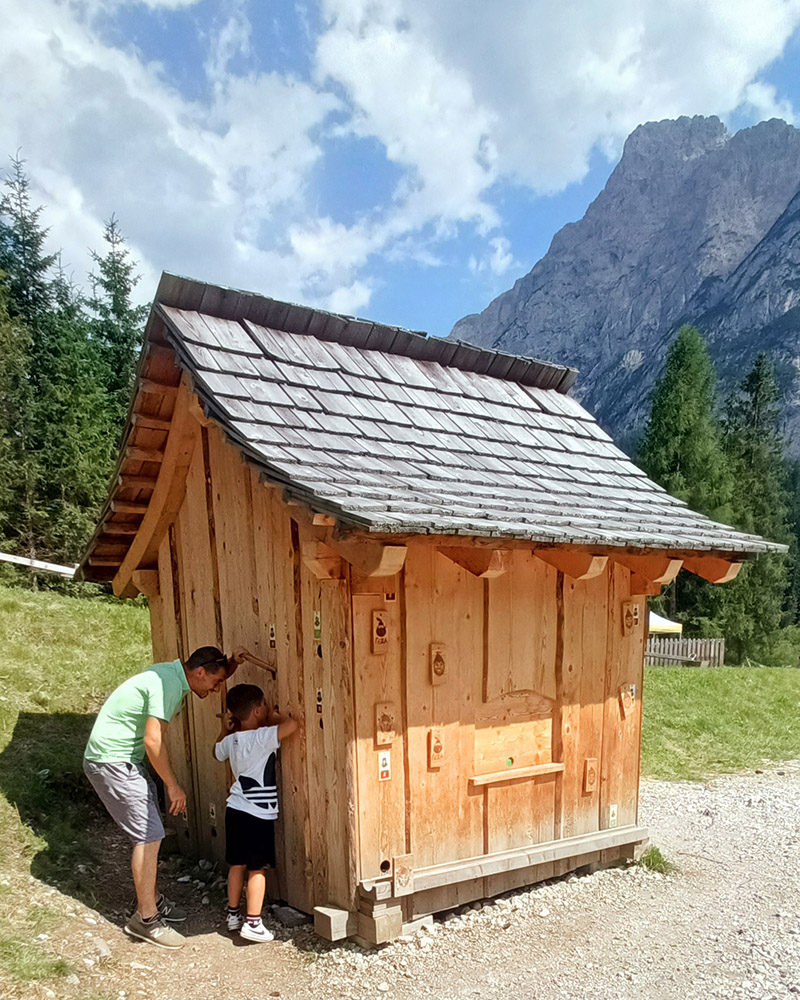 Villaggio degli gnomi a Sappada.