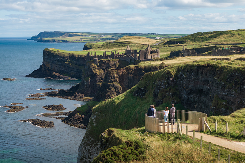 Vista sul Dunluce Castle © Tourism Ireland