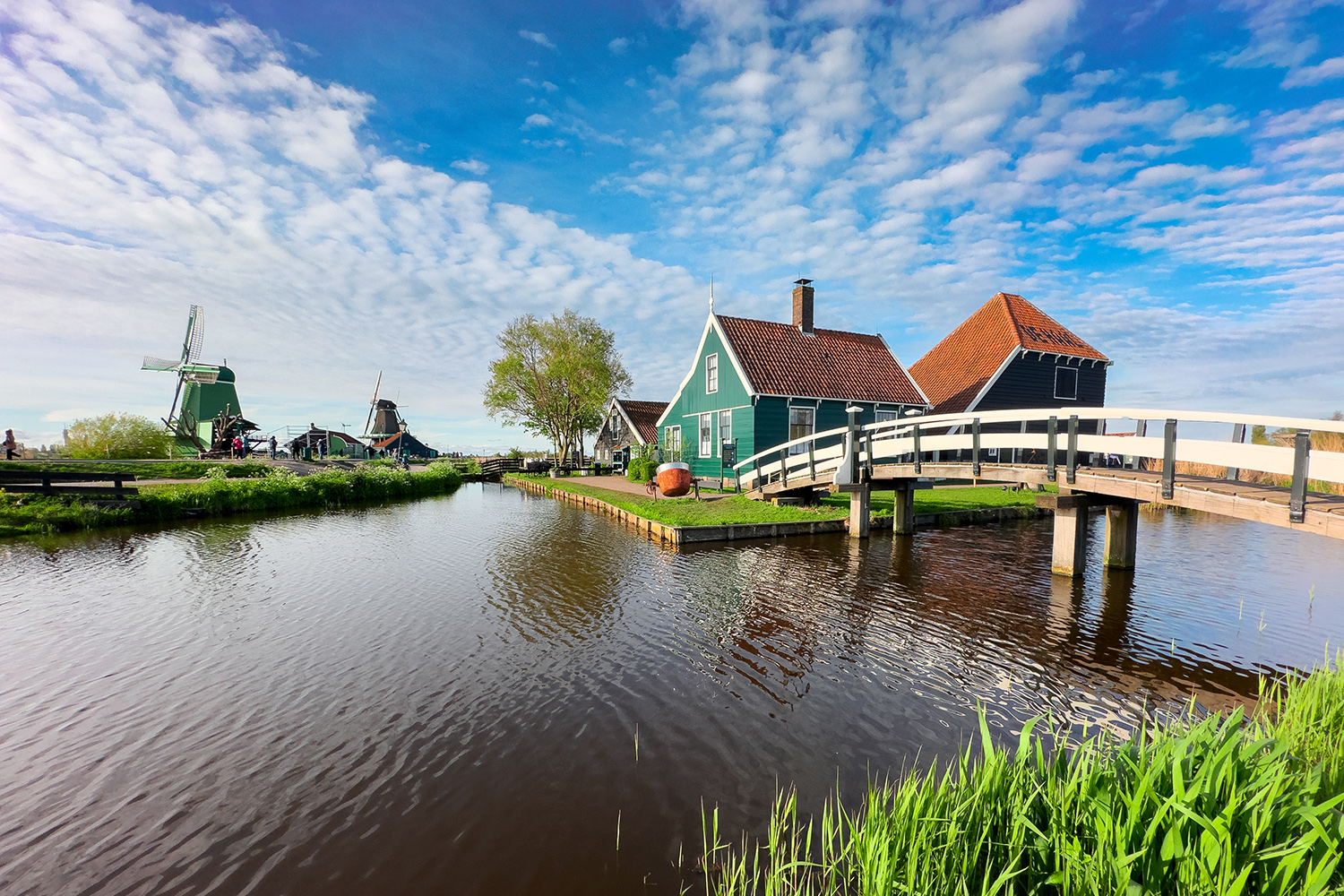 Villaggio d'acqua e mulini di Zaanse Schans con i bambini