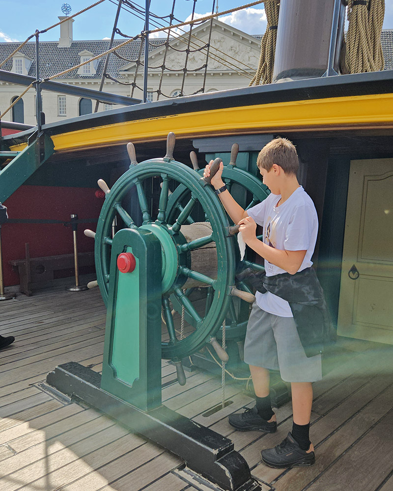 Museo Marittimo di Amsterdam con i bambini, il timone