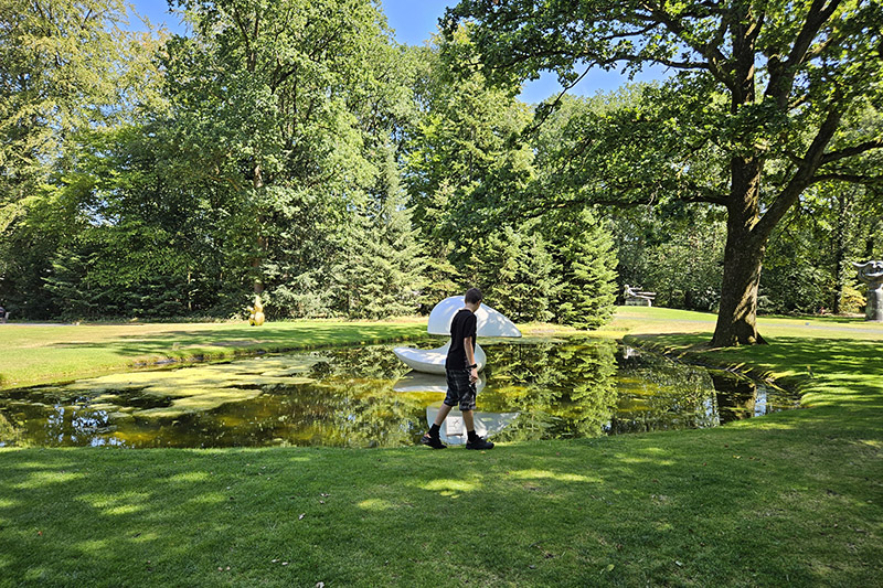 Il giardino monumentale del Museo Kroller-Müller