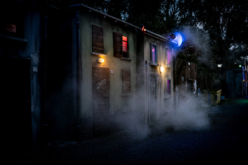 Mirabilandia: Halloween. Suburbia