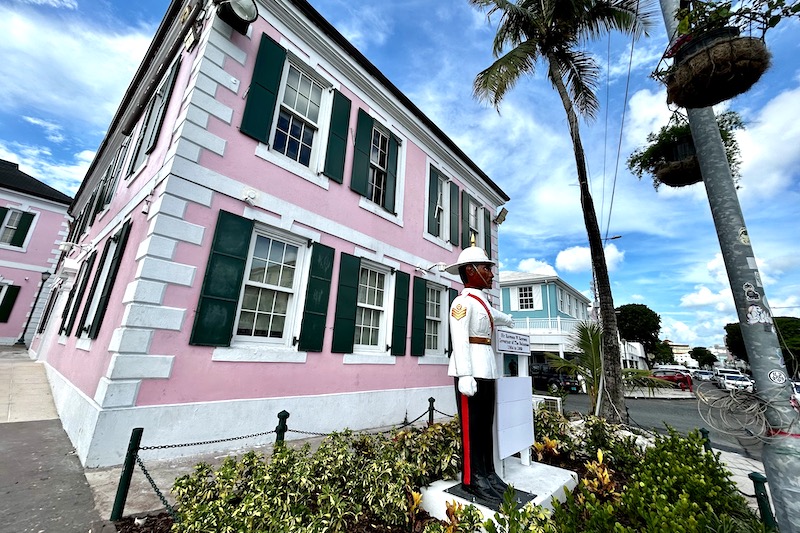 case colorate Nassau